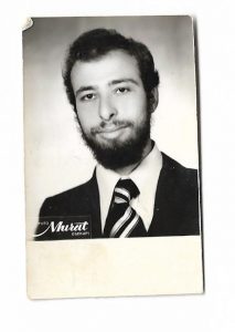 صورة ألمهندس خطاب عمر أبوأصبع ألسالم ألصقر, أخذت فى 2 سيتمبر من عام 1978و أخذت فى مدينة إسطنبول فى تركيا